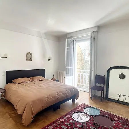 Dom wakacyjny Prive En Plein Centre De *