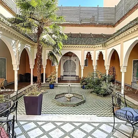 Dom wakacyjny Prive En Plein Centre De